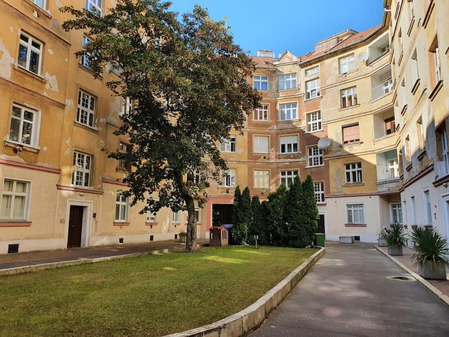 Lovely & Unique Apt In The Historic Center. 브라티슬라바 외부 사진